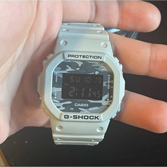 G-Shock - Picture 2 of 3